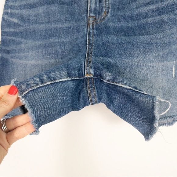 Madewell Curvy High Rise Denim 4 Inch Inseam Shorts - Picture 4 of 8